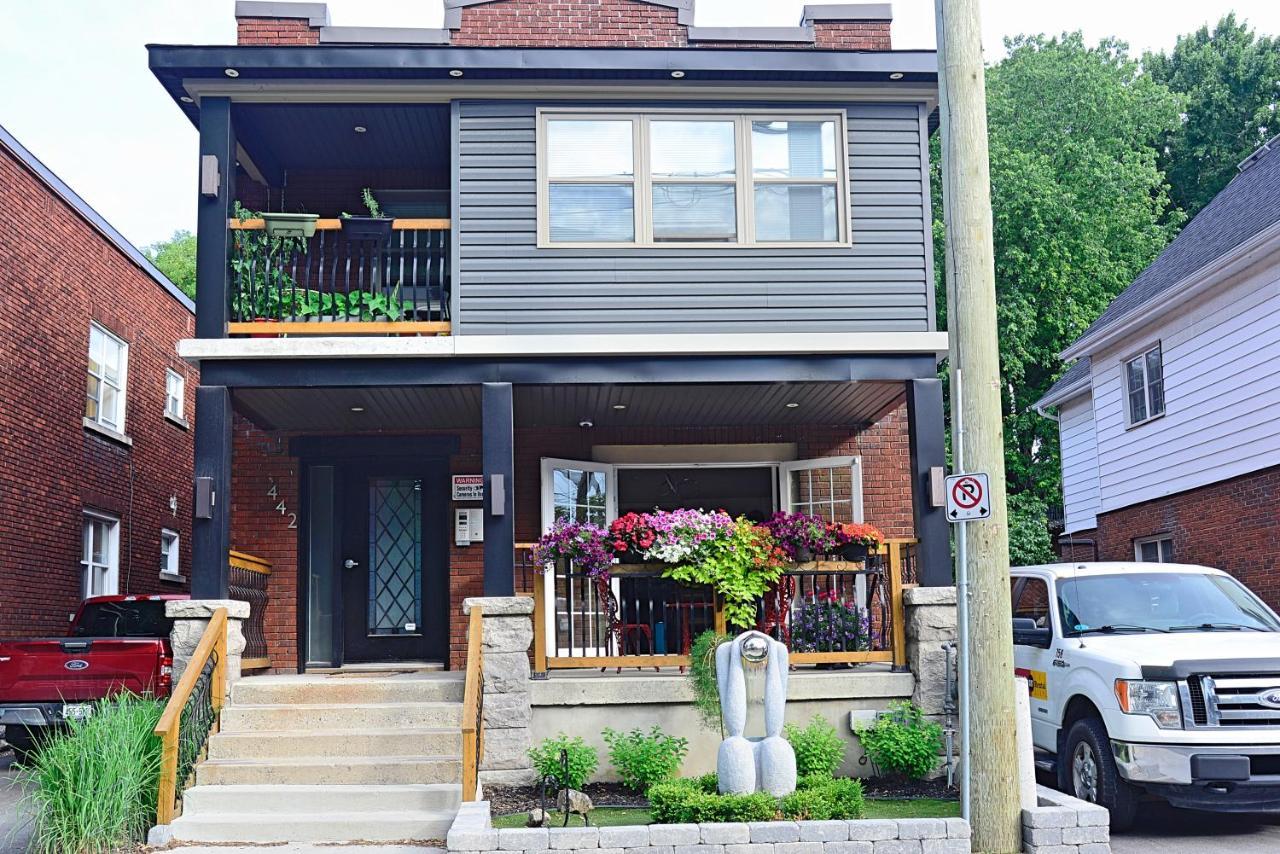 Ottawa Downtown Executive Apartment Retreat With Private Balcony Near Bank Street - Sleep Max 2 المظهر الخارجي الصورة