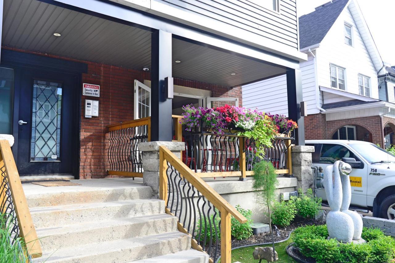 Ottawa Downtown Executive Apartment Retreat With Private Balcony Near Bank Street - Sleep Max 2 المظهر الخارجي الصورة
