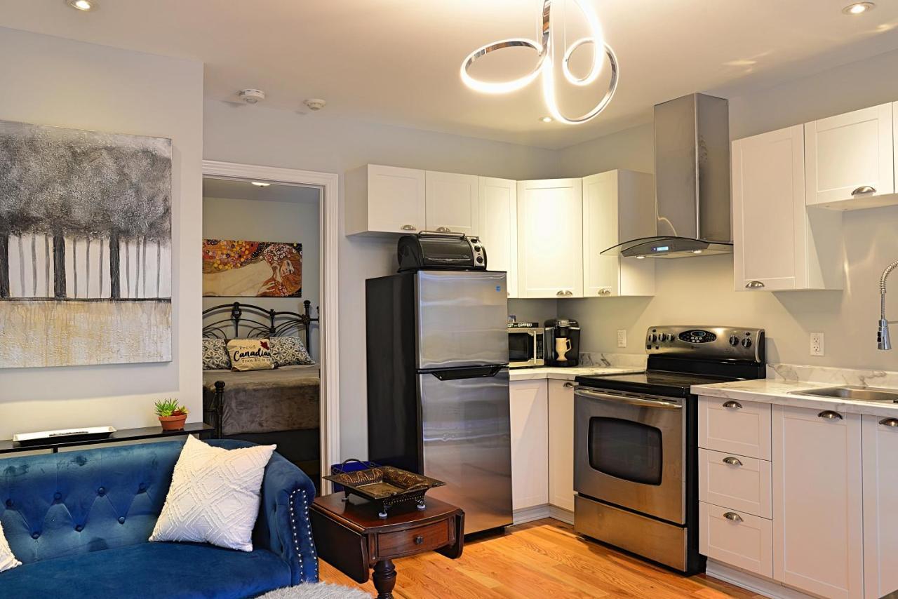 Ottawa Downtown Executive Apartment Retreat With Private Balcony Near Bank Street - Sleep Max 2 المظهر الخارجي الصورة
