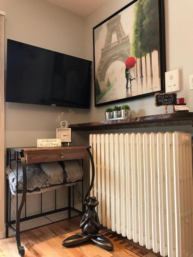 Ottawa Downtown Executive Apartment Retreat With Private Balcony Near Bank Street - Sleep Max 2 المظهر الخارجي الصورة